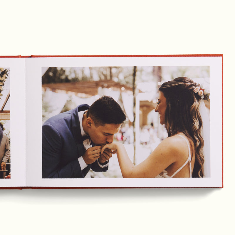 Table Book Midi