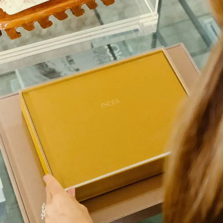 Table book exhibition image